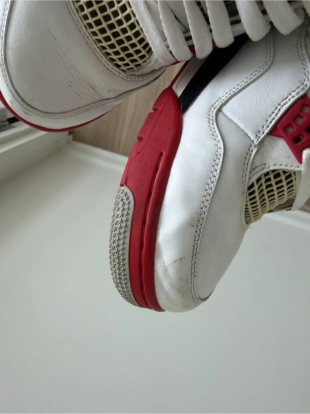Jordan fire red 4 2020